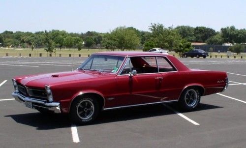 1965 pontiac gto, driver side view close up